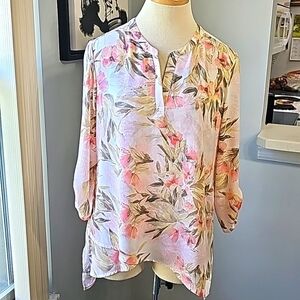 Chico's blouse, lovely colors. Size 1. V neck tab sleeves. Chiffon overlay. Love